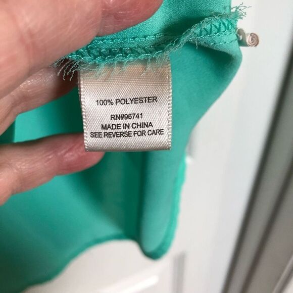 NEON SOUL - EUC - L Sz M Scoop Neck Cap Sleeve Pocket Blouse/Aqua 100% Polyester - Picture 7 of 11